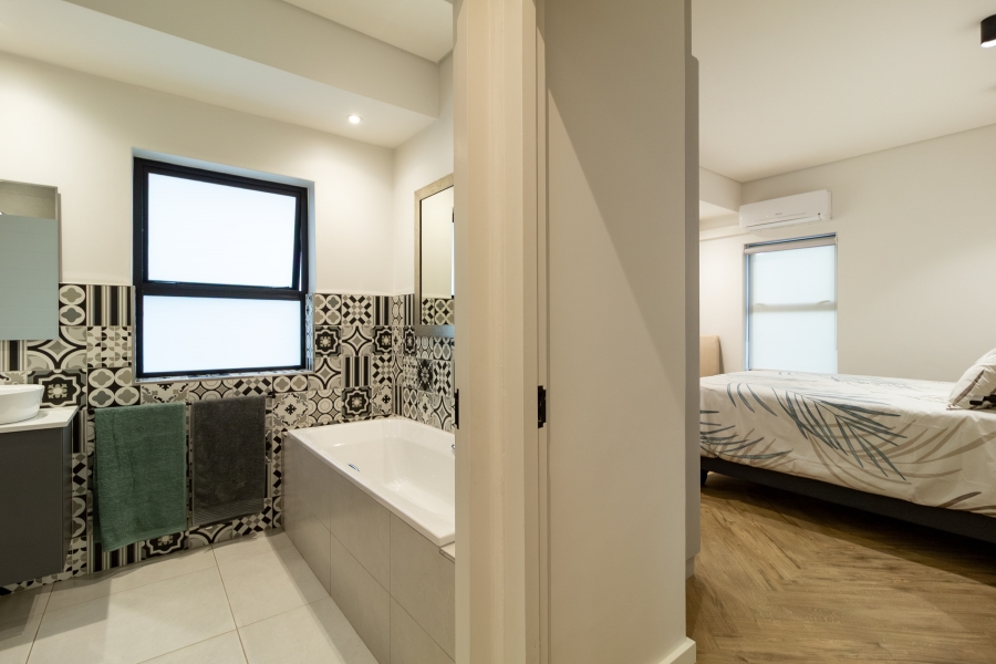 4 Bedroom Property for Sale in Tara Western Cape